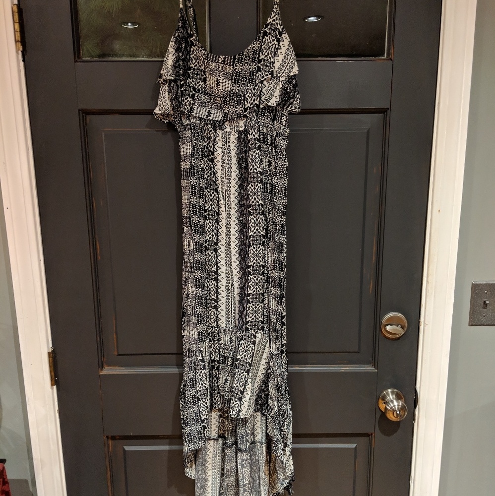 Mudd B&W Flowy Dress